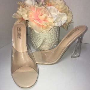 Clear Cape Robbin Sandal